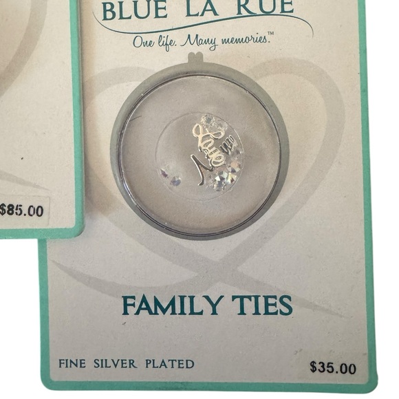 Blue La Rue Necklace and Charm Set - Picture 3 of 8